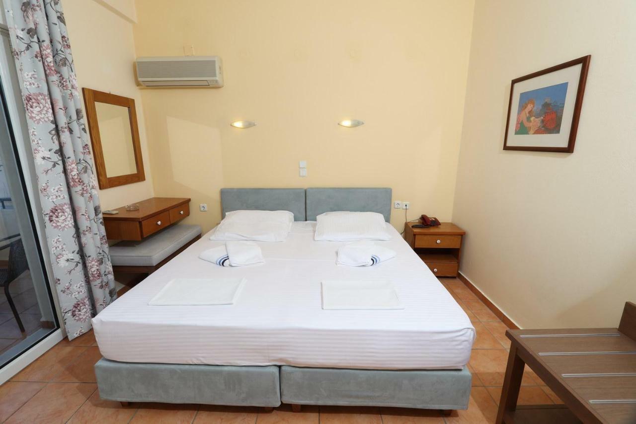 G. Kiapekou Aparthotel Loutra Aidhipsou Exteriör bild