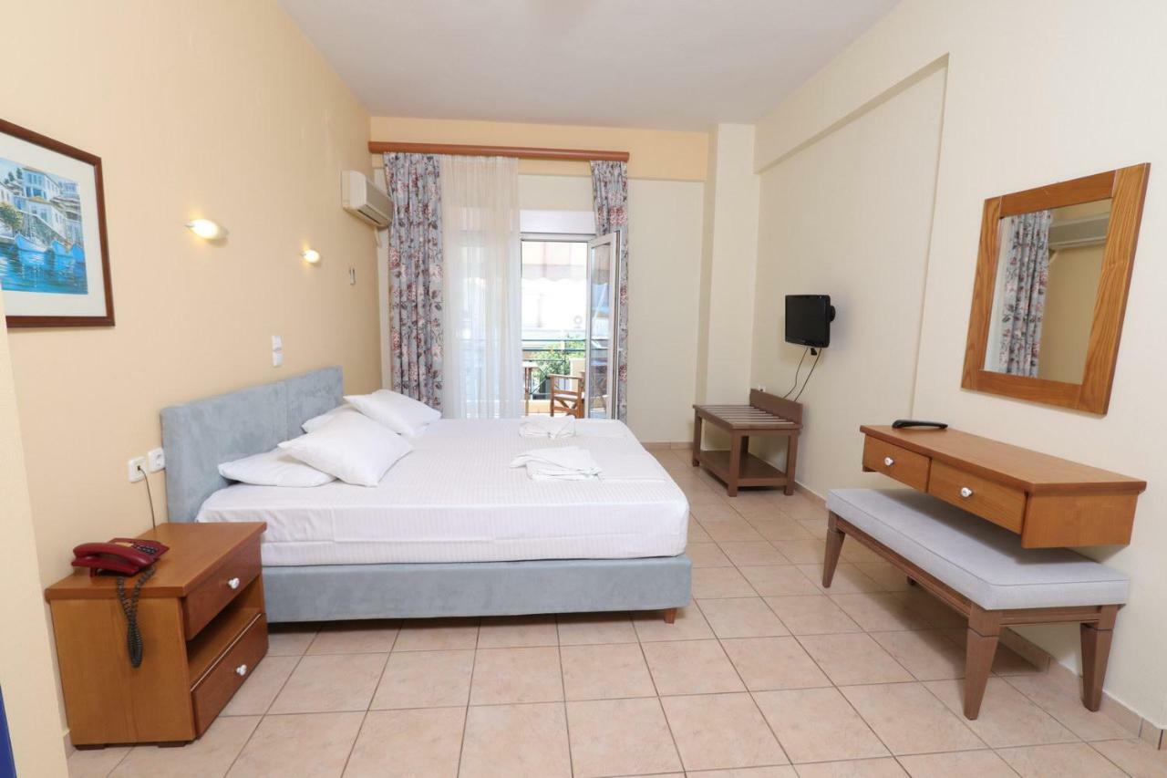 G. Kiapekou Aparthotel Loutra Aidhipsou Exteriör bild